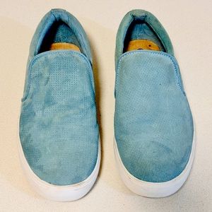 Serra Women’s SIZE 9 Light Blue Slip-ons Comfort Casual Shoes Faux Suede